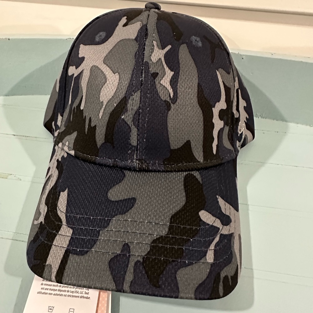 🧢 NWT Lug Topper Adjustable Baseball Cap in Camo Navy 🧢